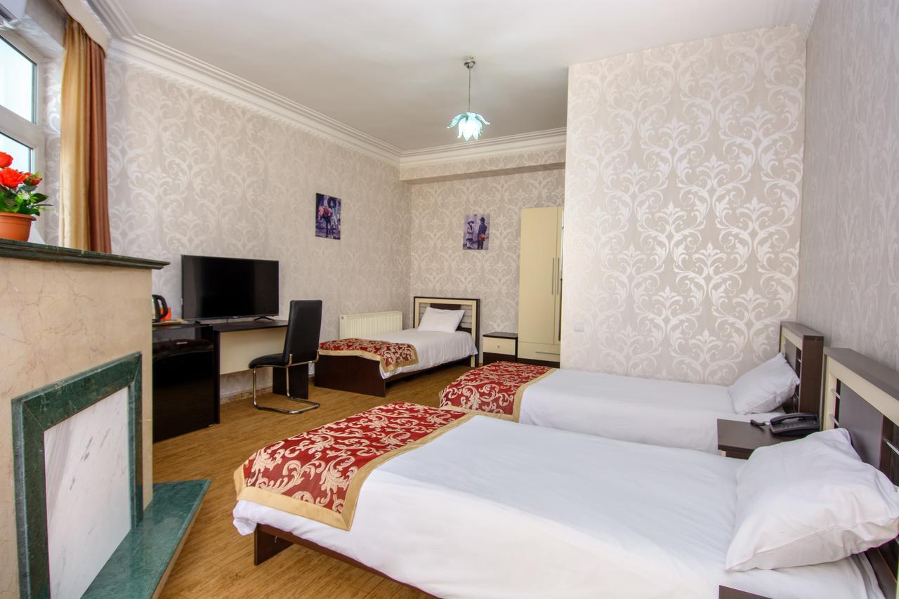 Silk Road Hotel Tbilisi Buitenkant foto